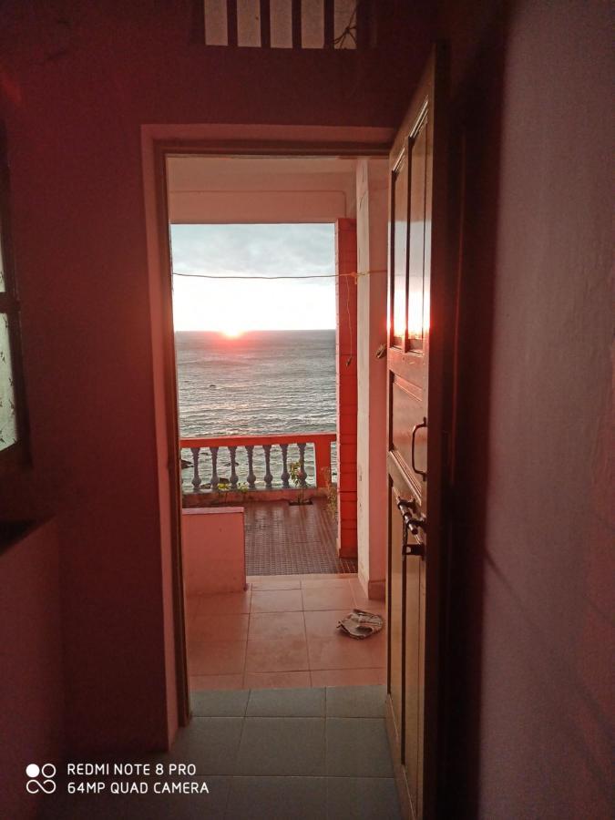 Om Ganesh Naik Guest House Arambol Luaran gambar