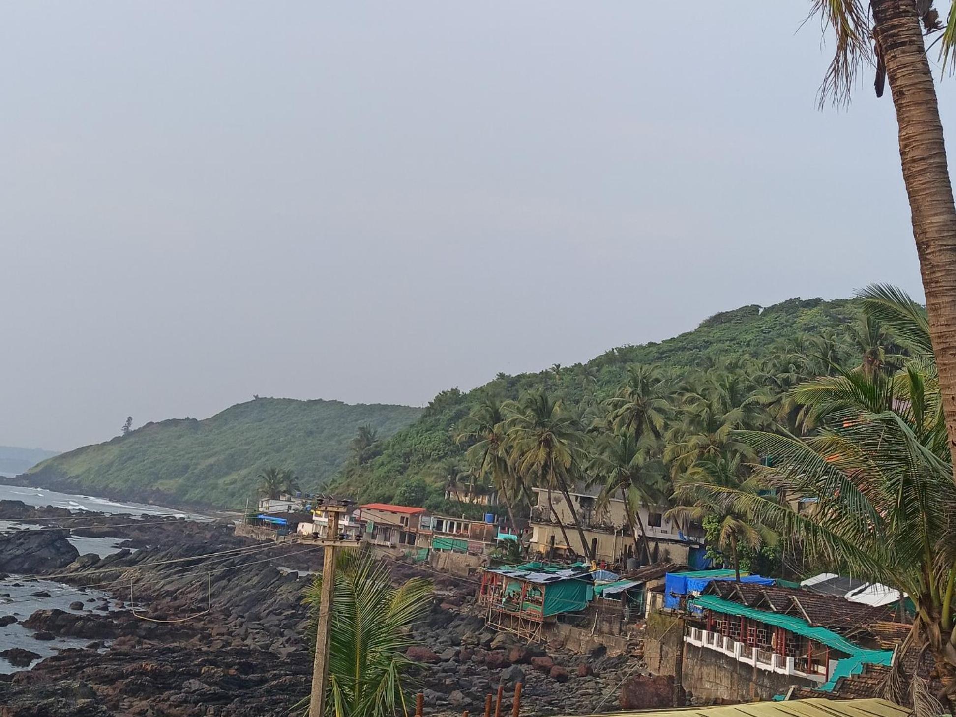 Om Ganesh Naik Guest House Arambol Bilik gambar