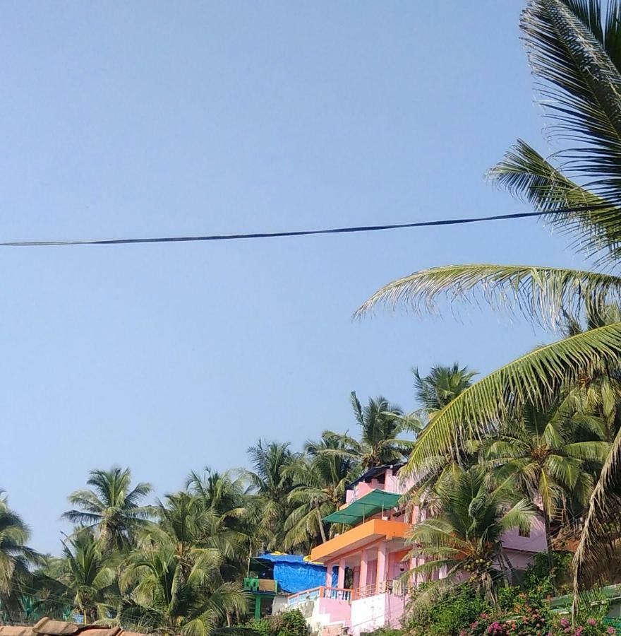 Om Ganesh Naik Guest House Arambol Luaran gambar