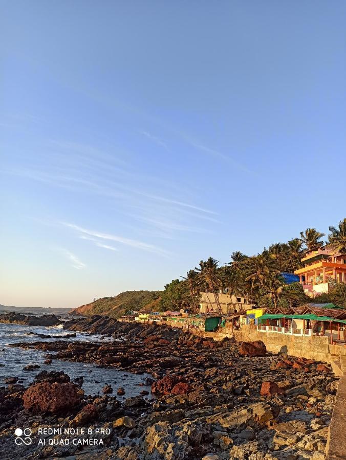 Om Ganesh Naik Guest House Arambol Luaran gambar
